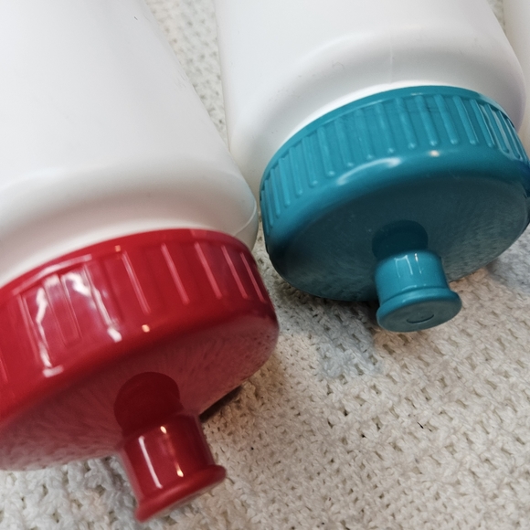 32OZ Wht Reusable Water Bottle Sports Push Pull Cap LOT OF 2 *BUY MORE/SAVE MORE - Picture 8 of 8